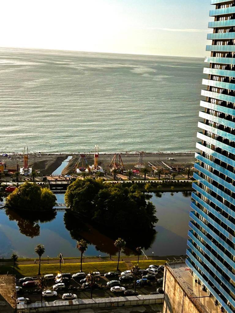 Apartment Twin Towers David Batumi Kültér fotó