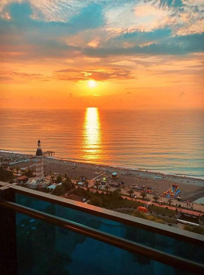Apartment Twin Towers David Batumi Kültér fotó