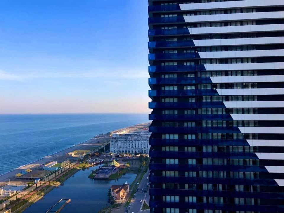 Apartment Twin Towers David Batumi Kültér fotó